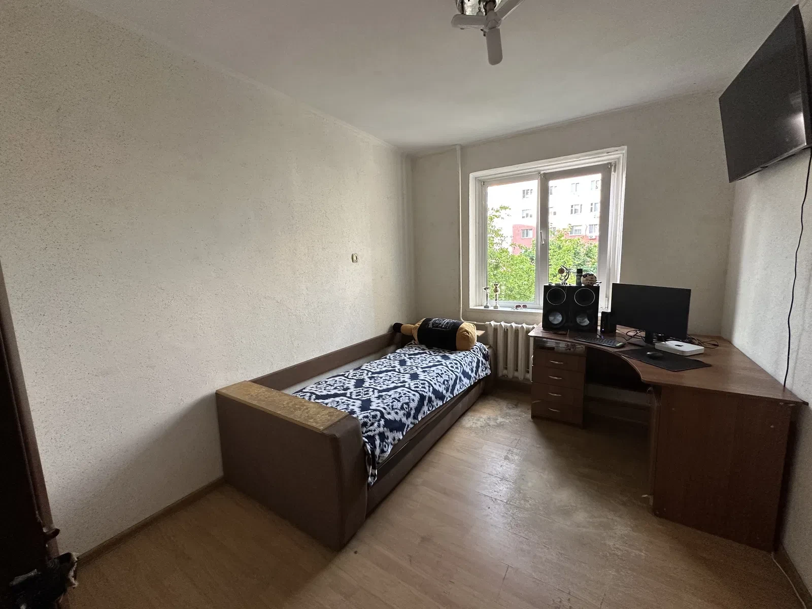 4-кімнатна квартира, Бровари: комора на поверсі, торг - фото 2