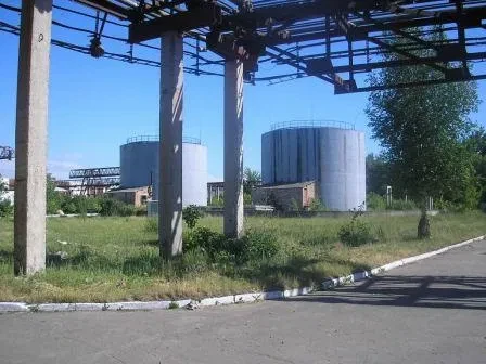 Склад, Квасилів: залізнична колія, 2 резервуари - фото 2