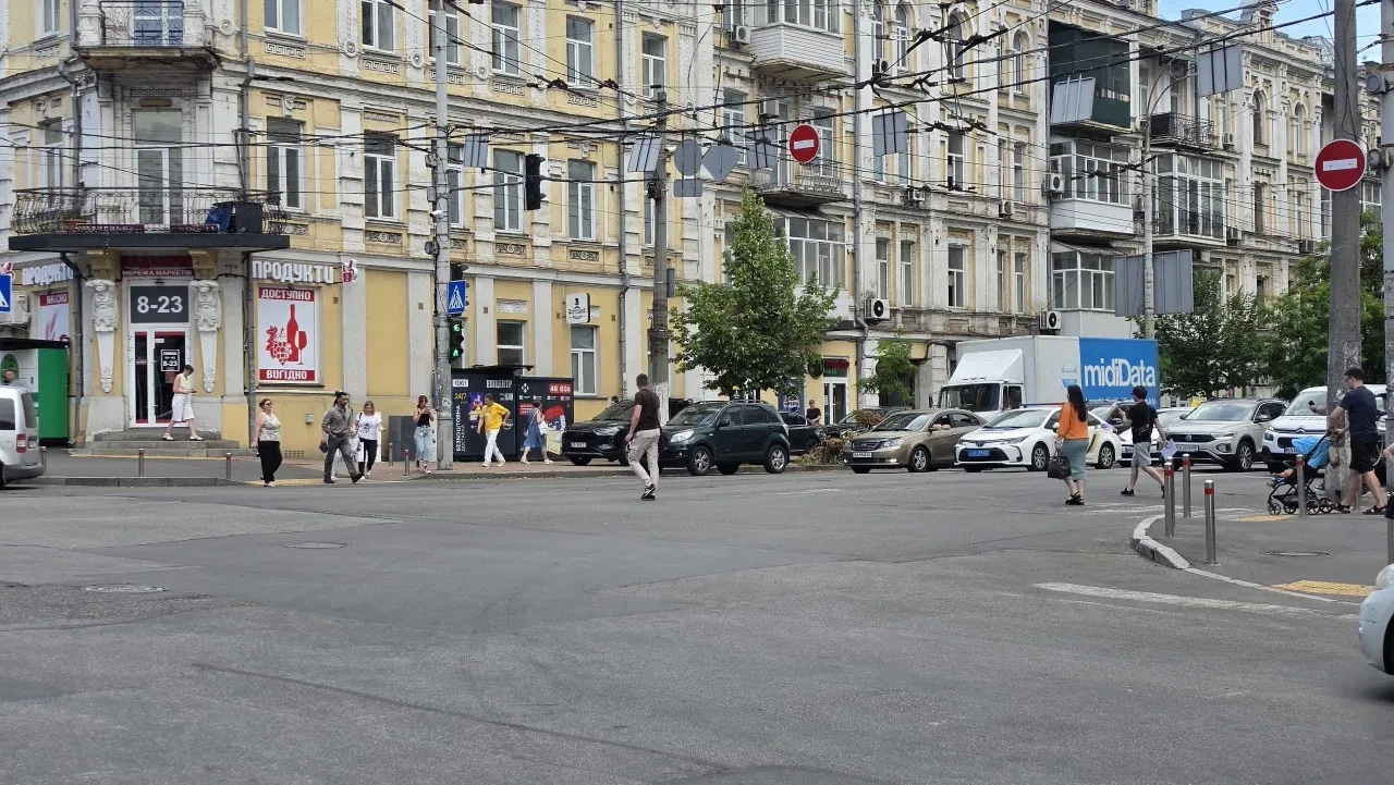 Склад, Шевченківський: цокольний поверх, заїзд через арку, фото 2