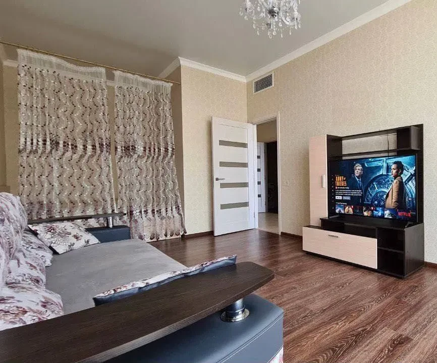 Євродвушка у ЖК Кадорр «18 Жемчужина»: світло завжди, парковка поруч, фото 2
