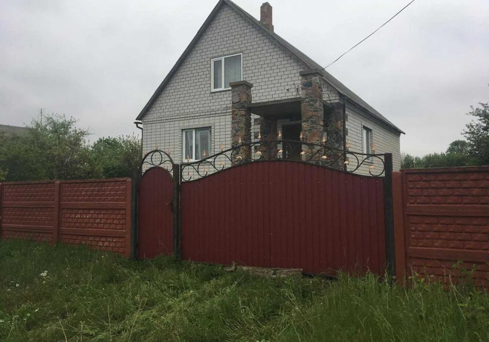 Будинок, Козарівка: 25 соток, 3 спальні, город і сад