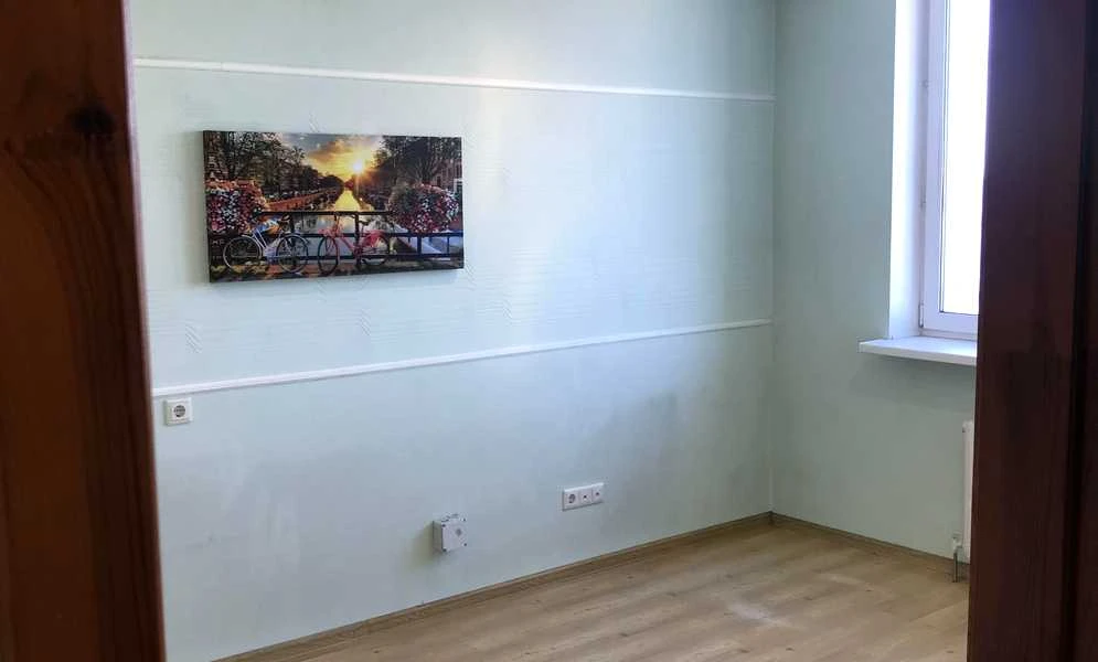 4-кімнатна квартира, Дарницький: без меблів, мінікухня з ванної - фото 4