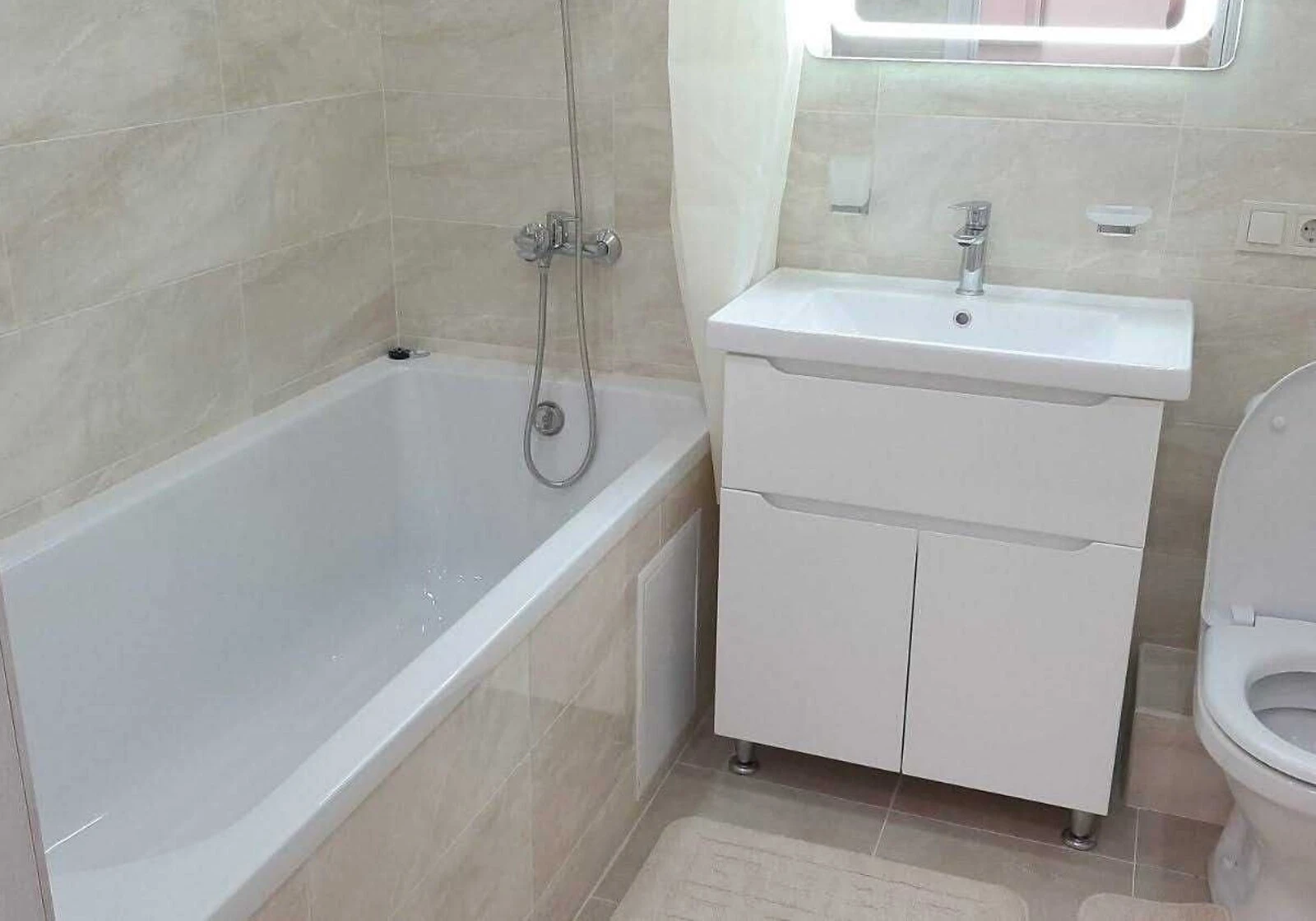1-кімнатна квартира, Караваєві Дачі: кухня-студія, резервне живлення - фото 1