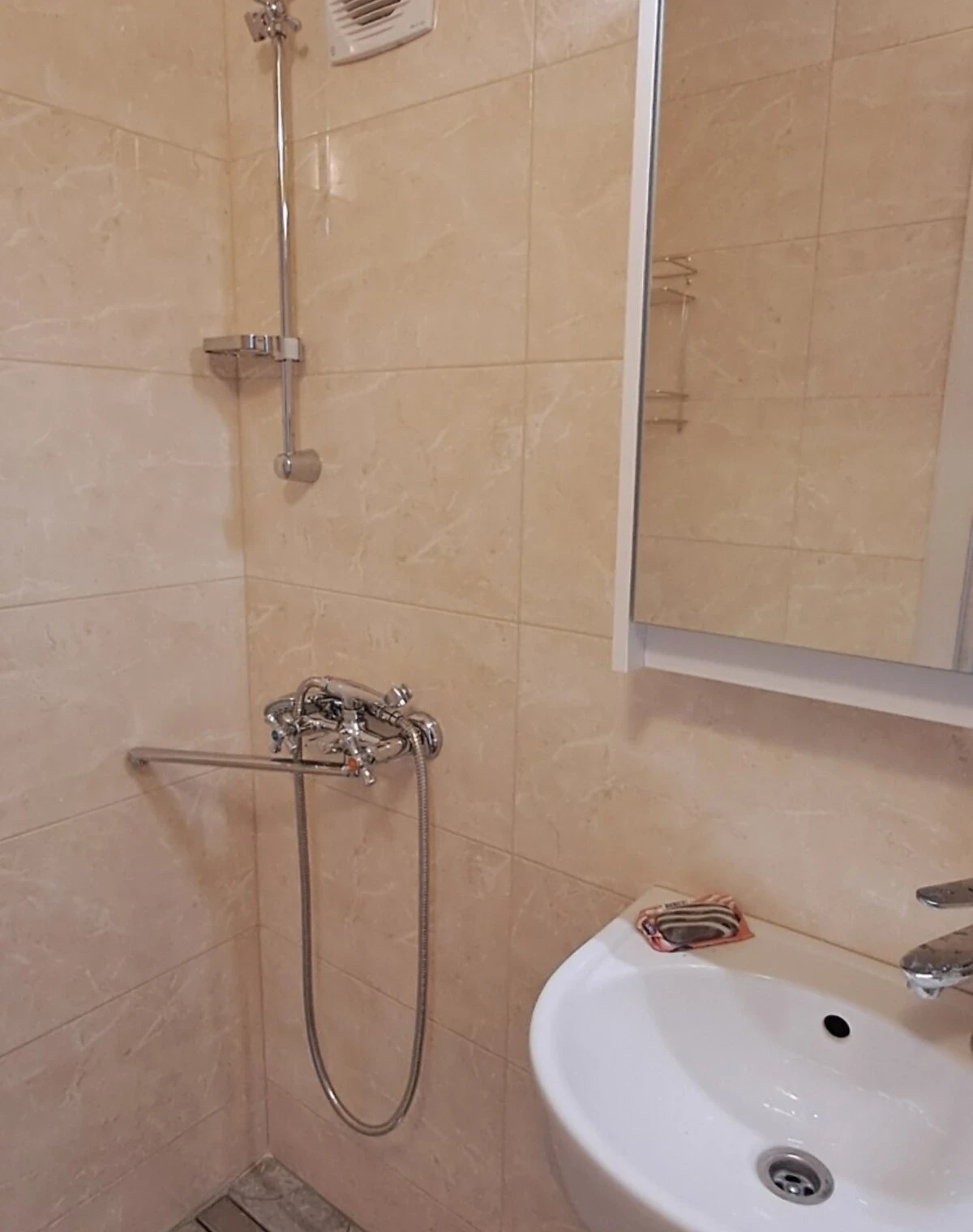 1-кімнатна квартира, Печерськ: кухня-студія, газ без світла - фото 1