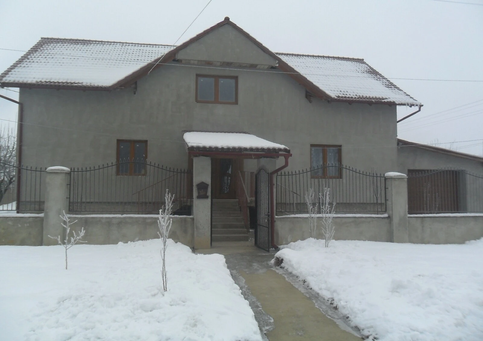 Будинок, Чоп: бесідка, 3 спальні, 20 соток