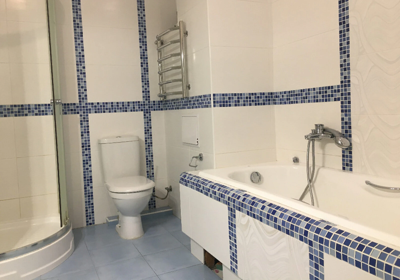 3-кімнатна квартира, Солом'янський: кухня-студія, вода й тепло без світла - фото 4