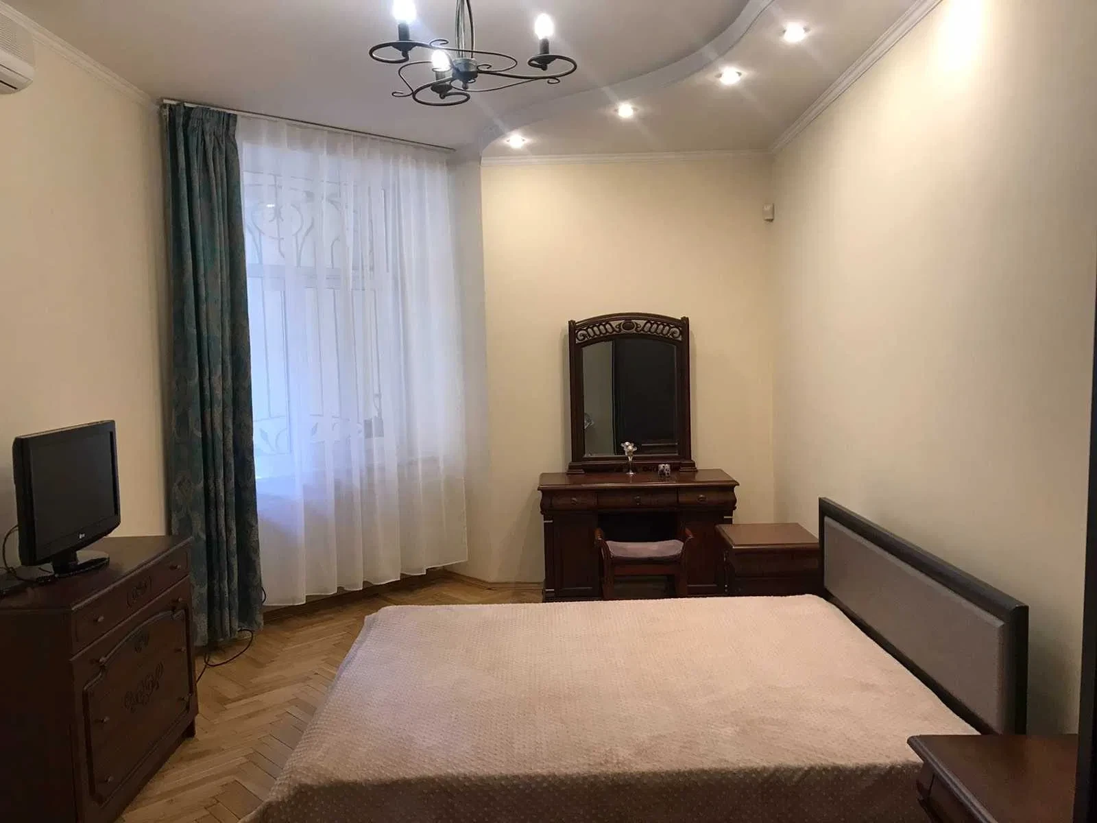 2-кімнатна квартира, Галицький: євроремонт, кондиціонери - фото 2