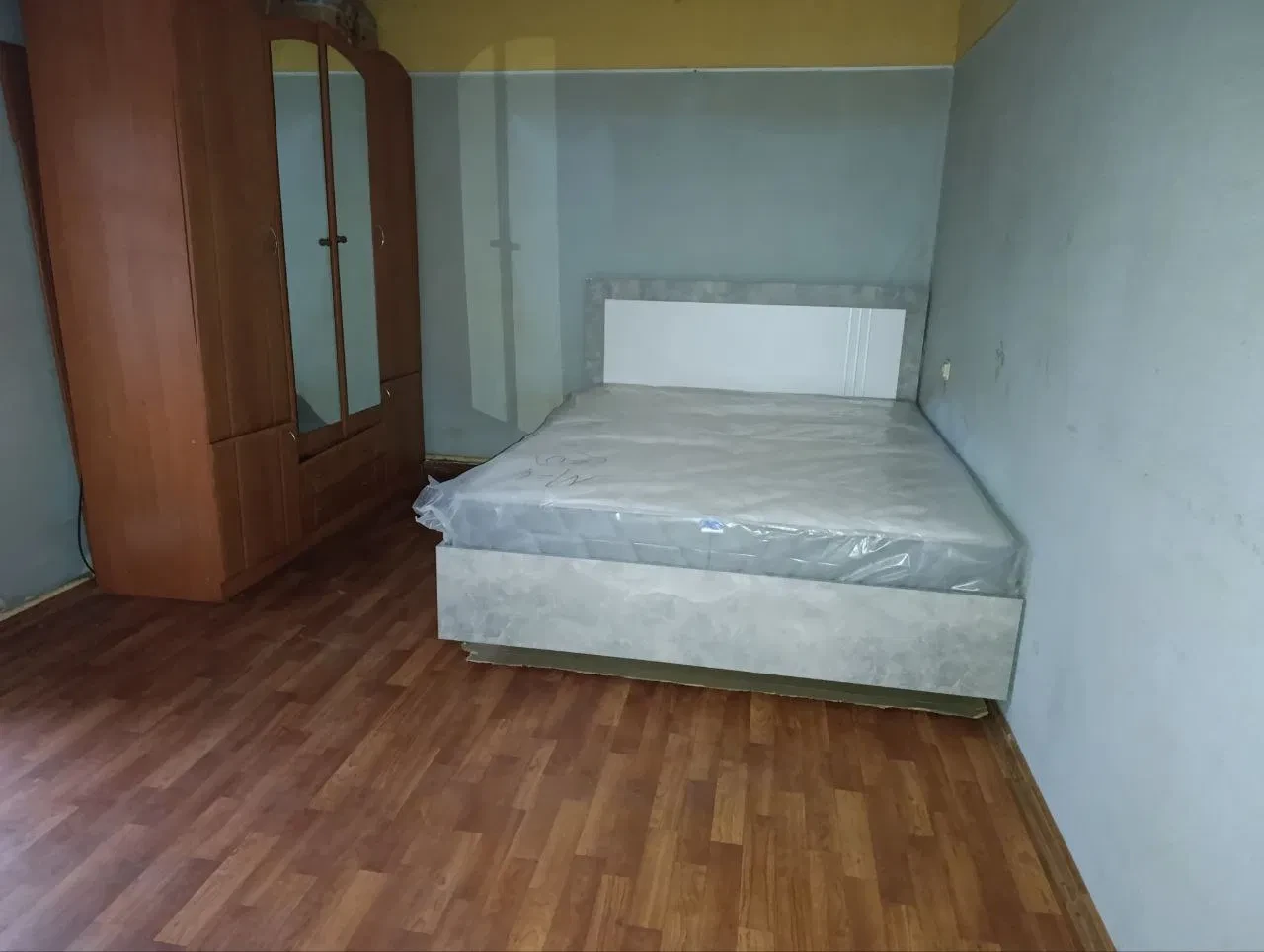 2-кімнатна квартира, Крюківщина: тепло без світла, без комісії