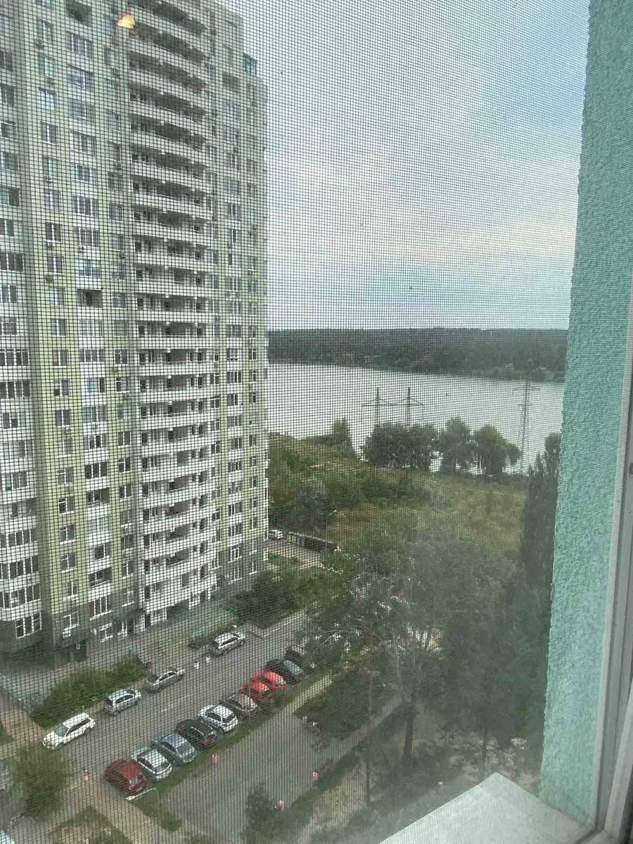 1-кімнатна квартира у ЖК Озерний: метро Академмістечко 20 хв пішки - фото 2