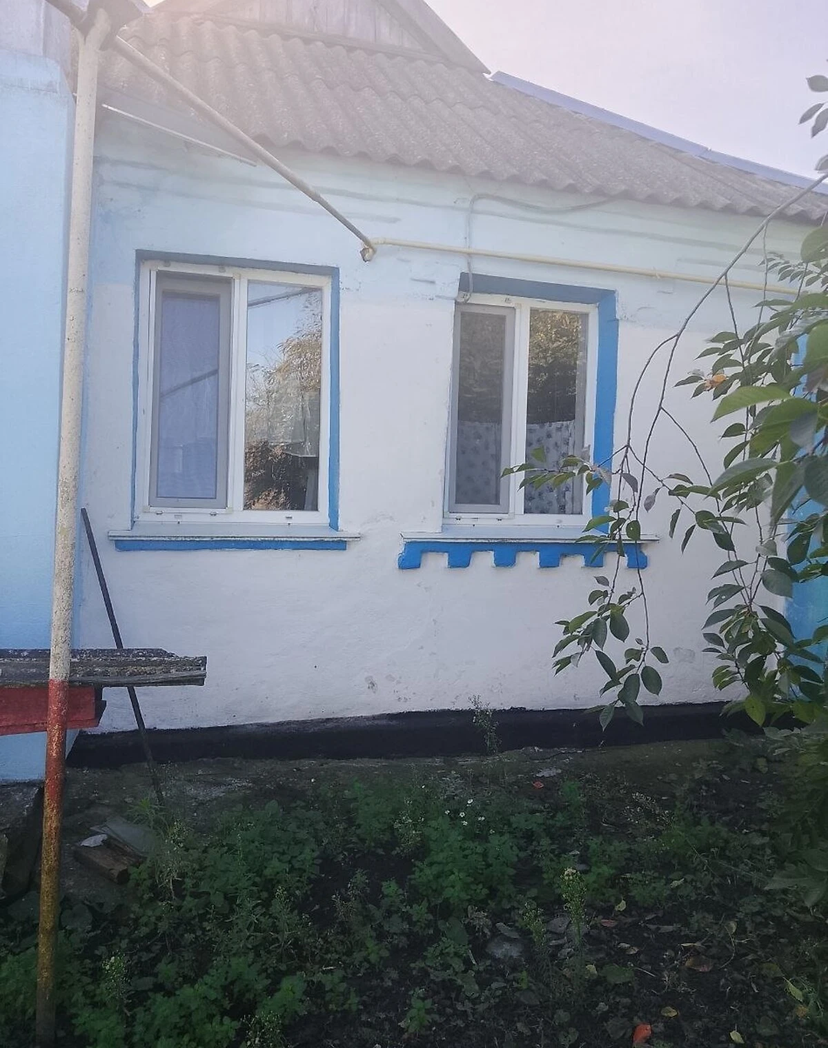 Будинок, Макарівка: гараж у дворі, криниця, літня кухня - фото 2