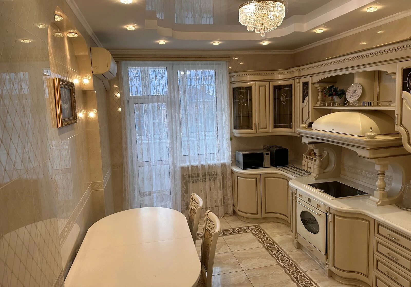 3-кімнатна квартира, Саперна Слобідка: дизайнерський ремонт - фото 1