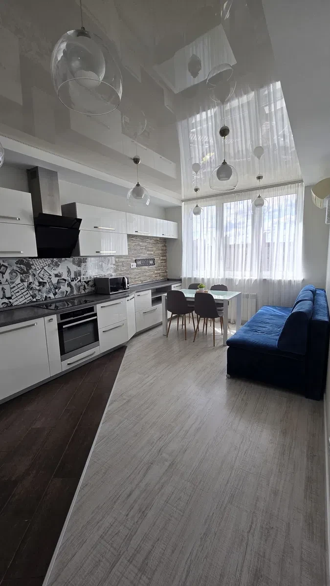 3-кімнатна квартира, Дарницький: інвертор 9 кВт, генератор - фото 1