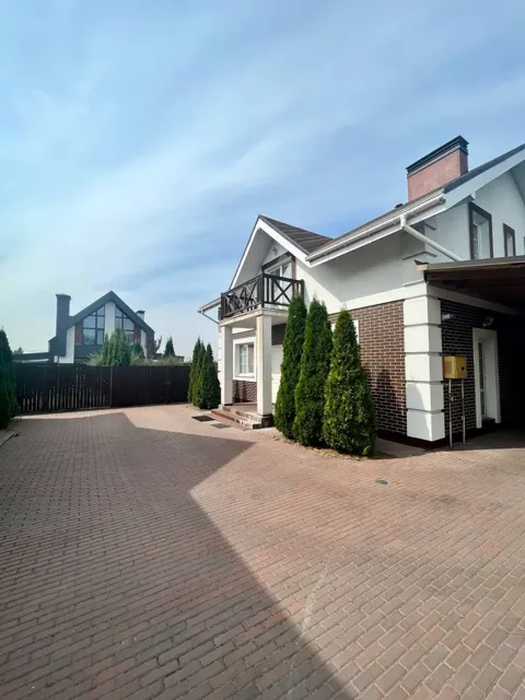 Будинок, Білогородка: тераса 50 м², автономні комунікації, навіс на два місця, фото 4