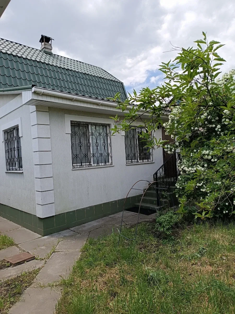 Будинок, Пороскотень: озеро Глорія за 5 хв, гараж, мансарда