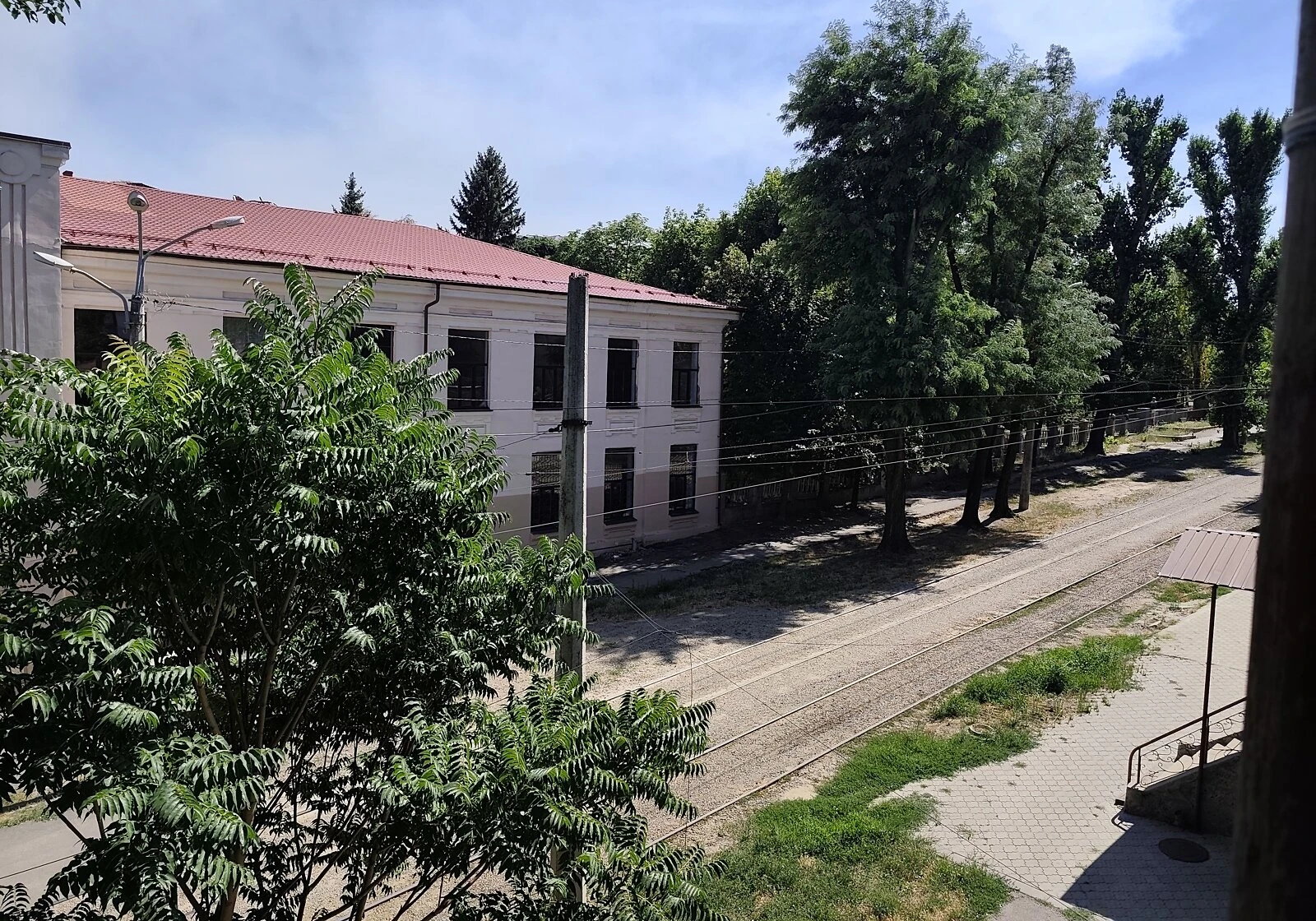 2-комнатная квартира, Соборный: отопление и вода без света, кирпичный дом - фото 1