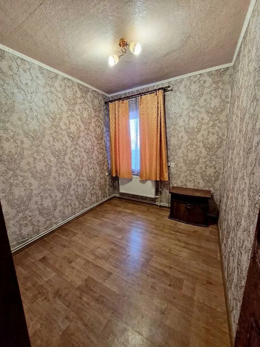 Частина будинку, Люботин: 2 житлові кімнати, газовий котел, 5 соток - фото 3