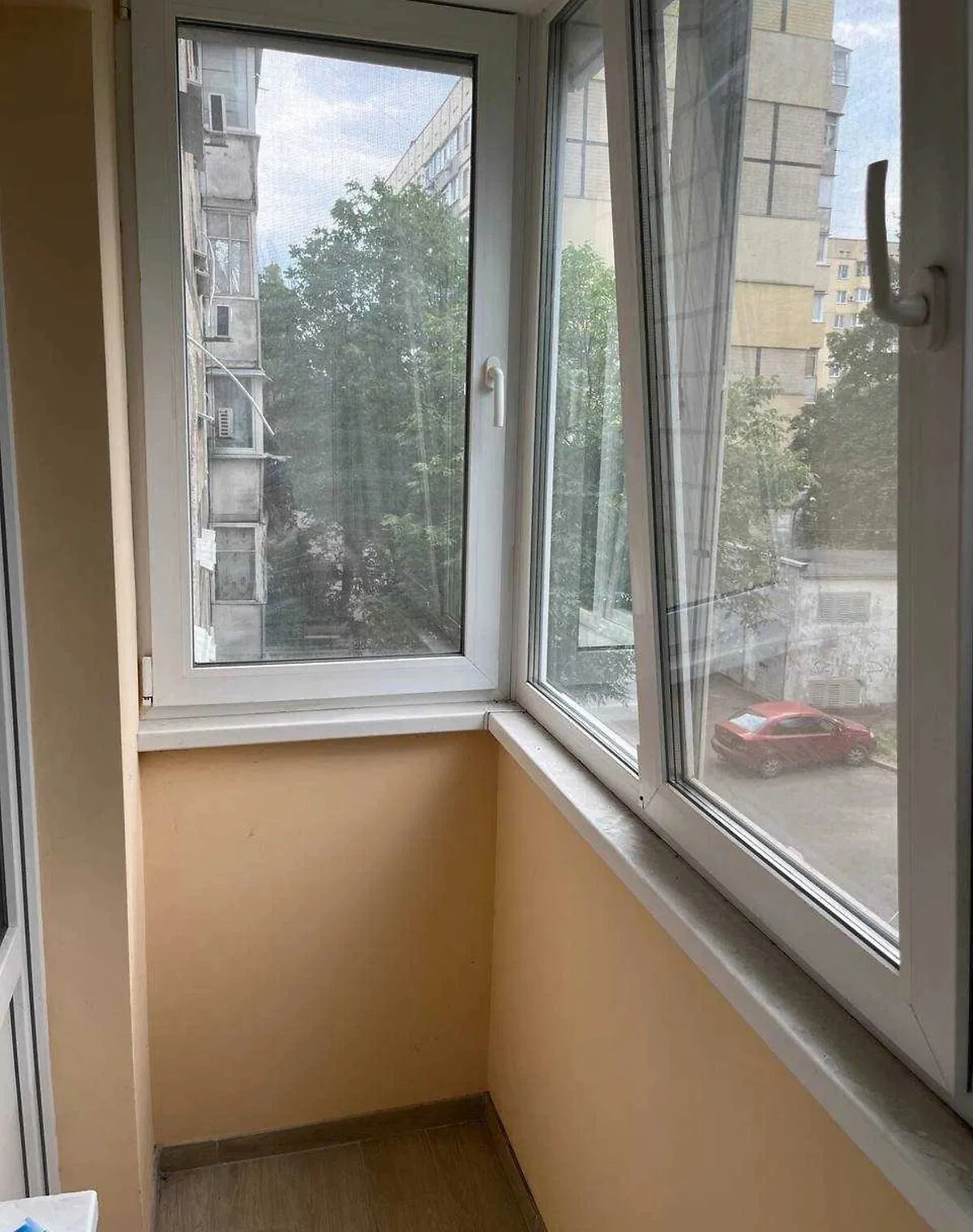 3-комнатная квартира, Березинка: косметический ремонт, балкон, фото 5
