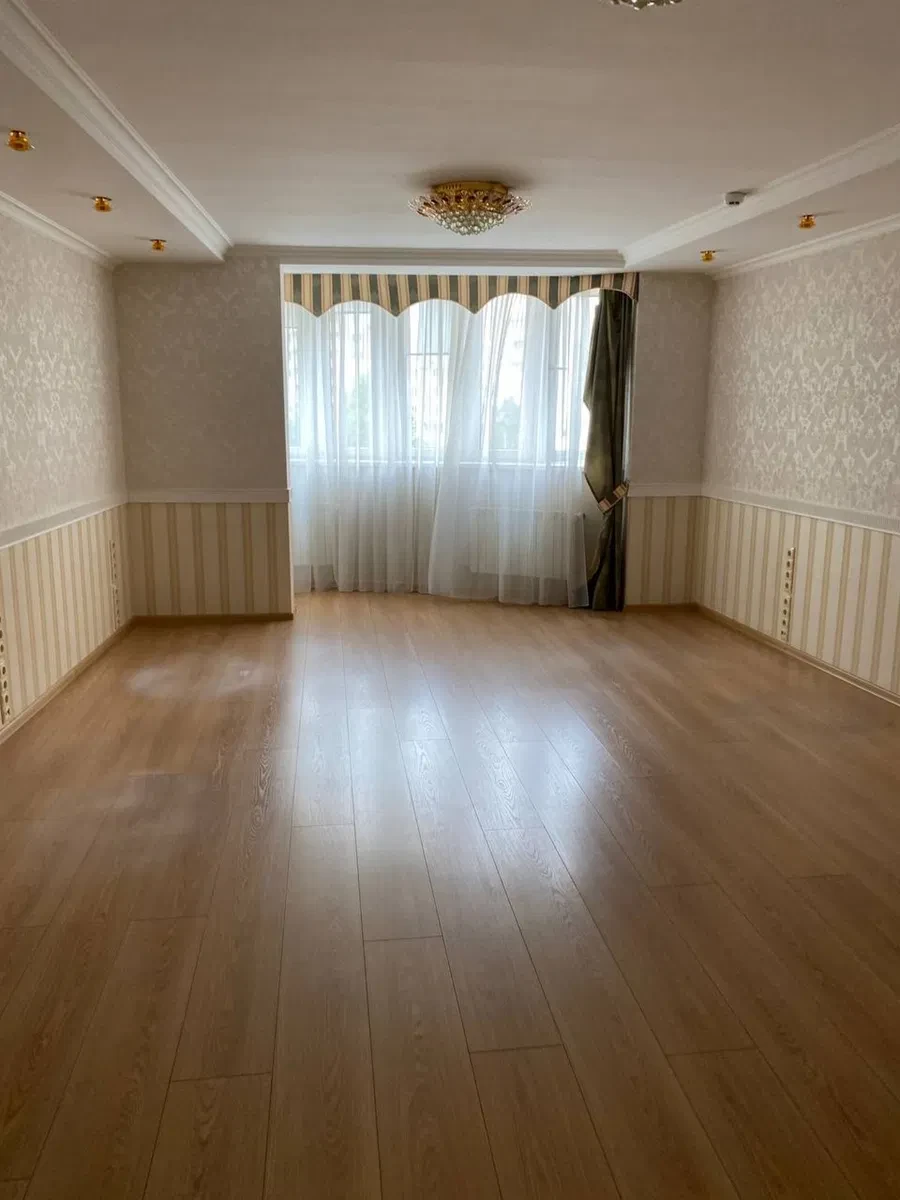 Офіс у ЖК River Stone: пропускний режим, метро Осокорки 10 хвилин - фото 3