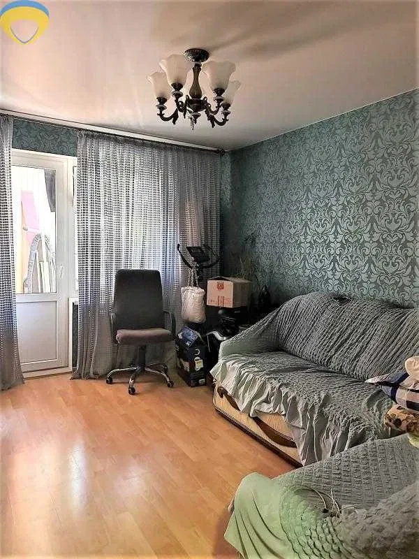 3-кімнатна квартира, Київський: засклена лоджія, комора, фото 3