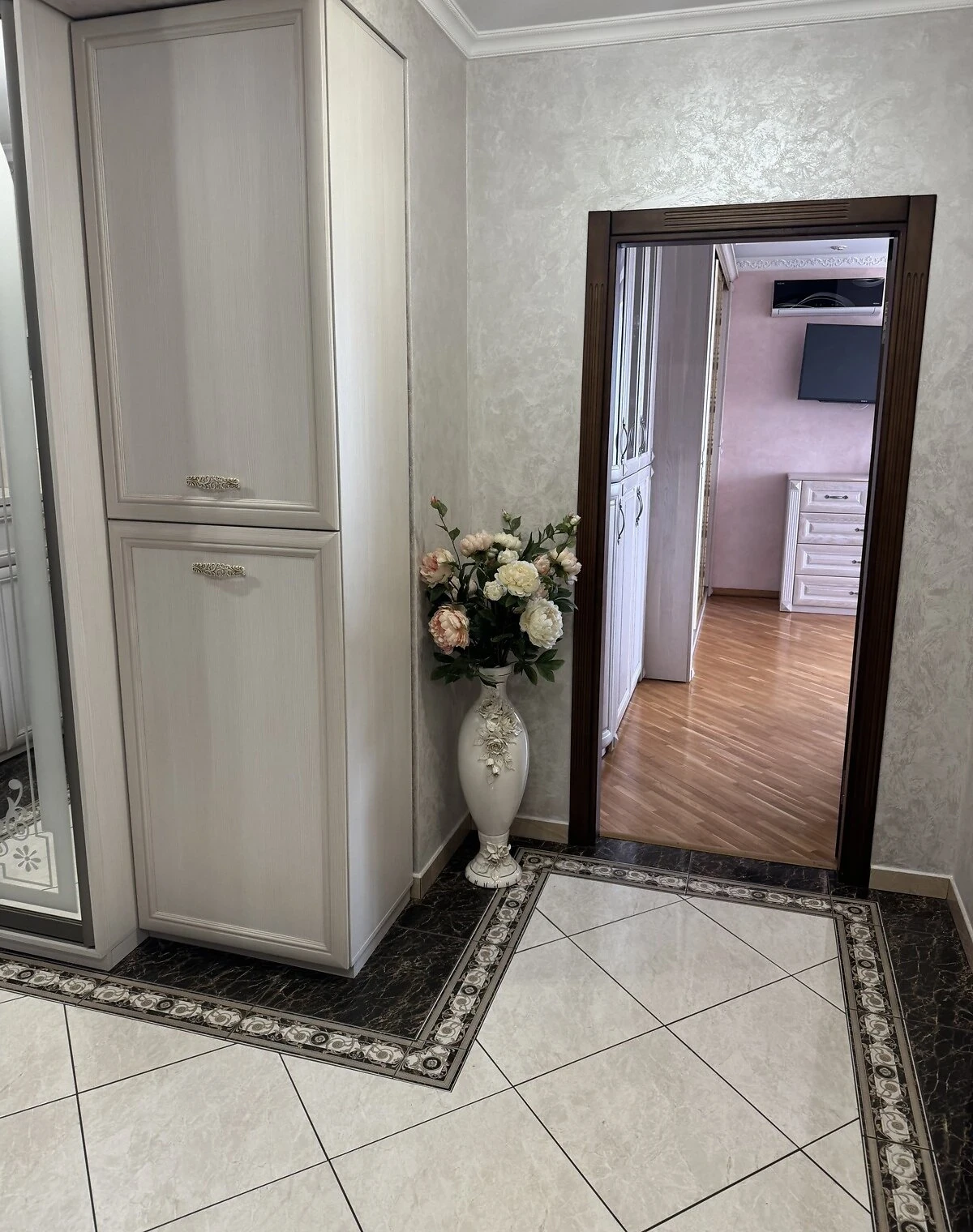 2-комнатная квартира, Центр: кухня-студия, дизайнерский ремонт, фото 5