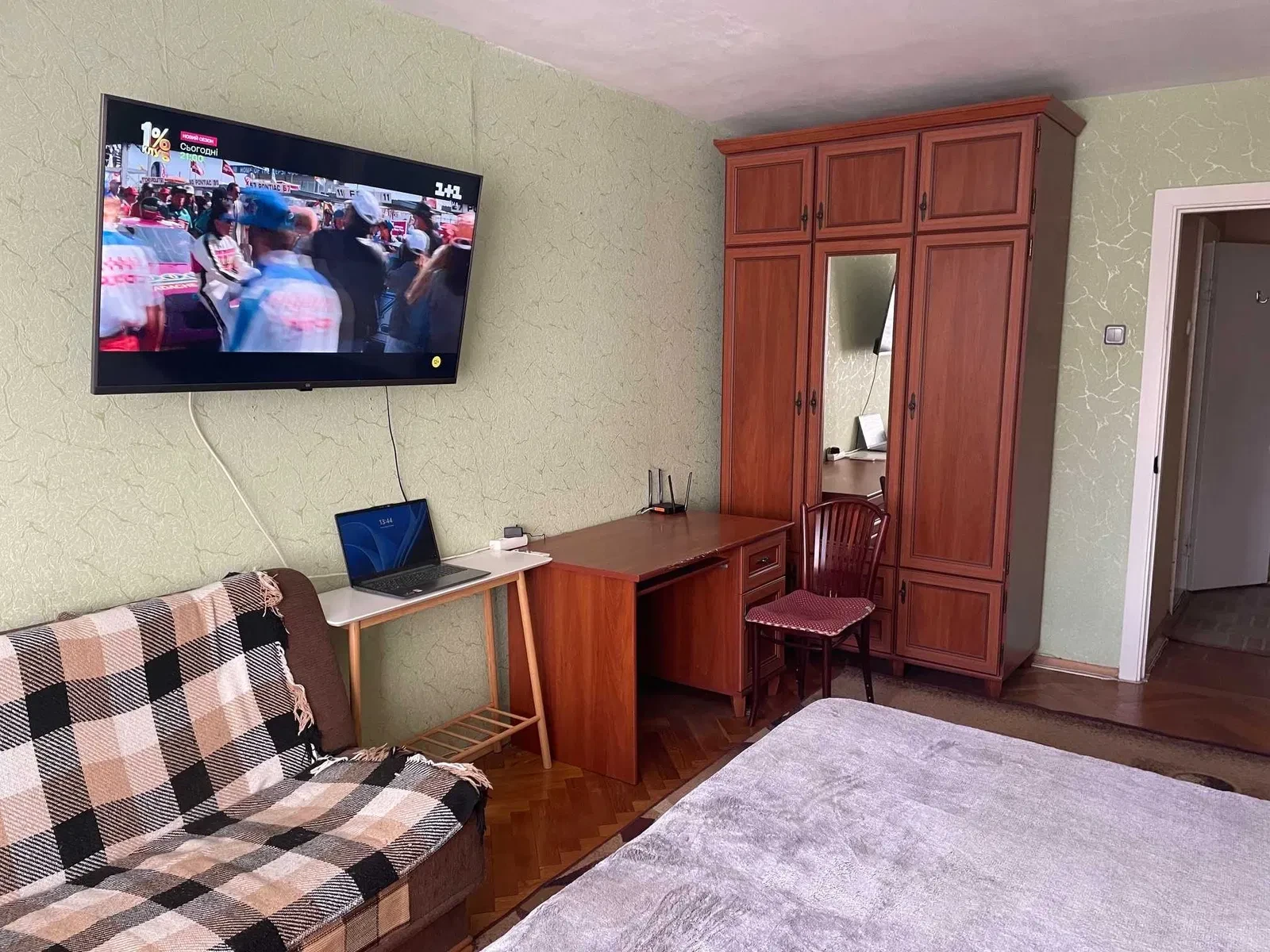 1-кімнатна квартира, Дарницький: без комісії, можна з тваринами
