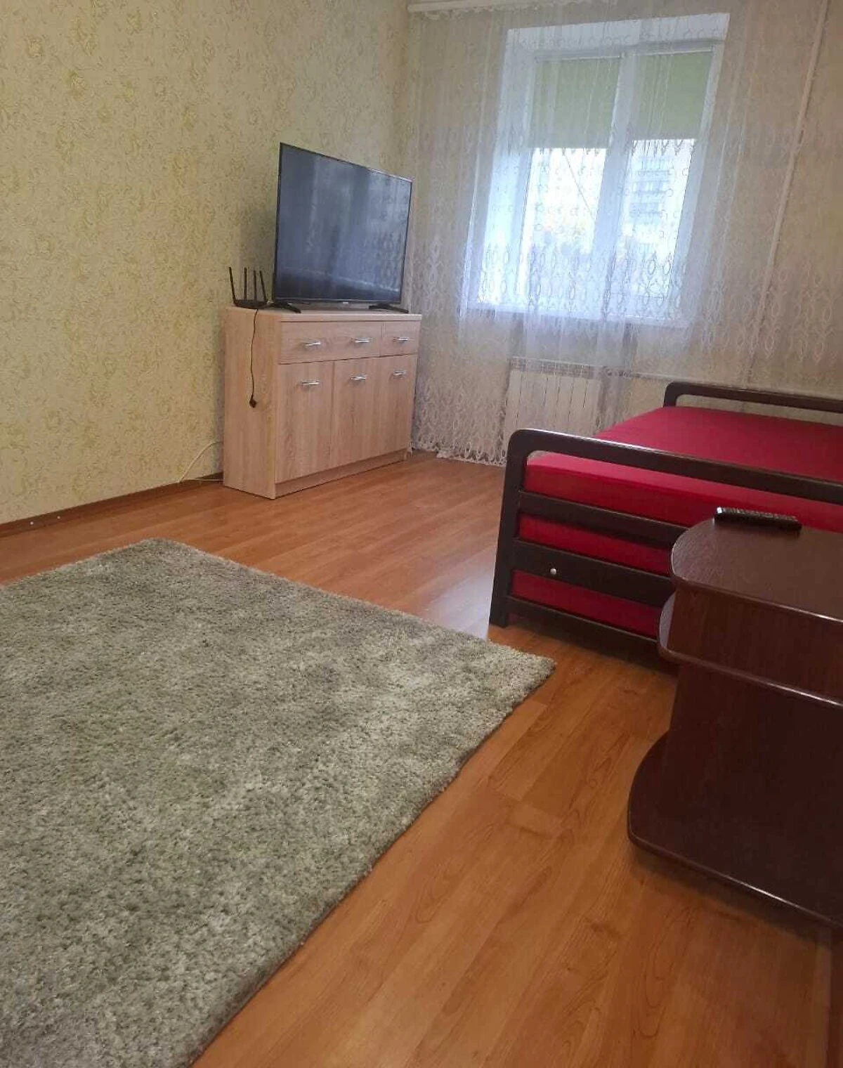 1-кімнатна квартира, Вітряні Гори: цегляні стіни - фото 1