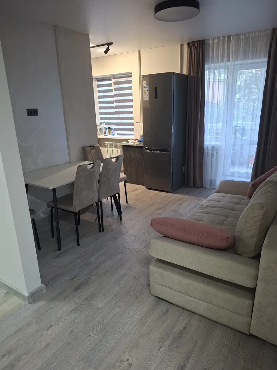 3-комнатная квартира, Ивано-Франковск: авторский ремонт, балкон 7 м², фото 5
