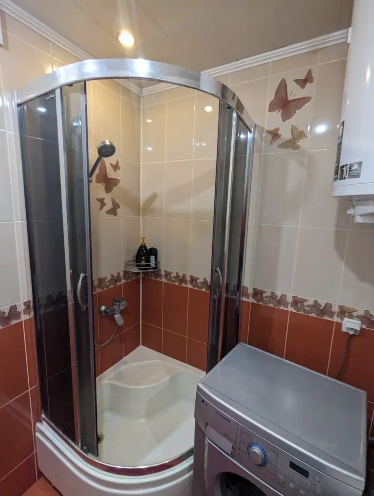 1-кімнатна квартира, Краматорськ: авторський ремонт, паркувальне місце, фото 5