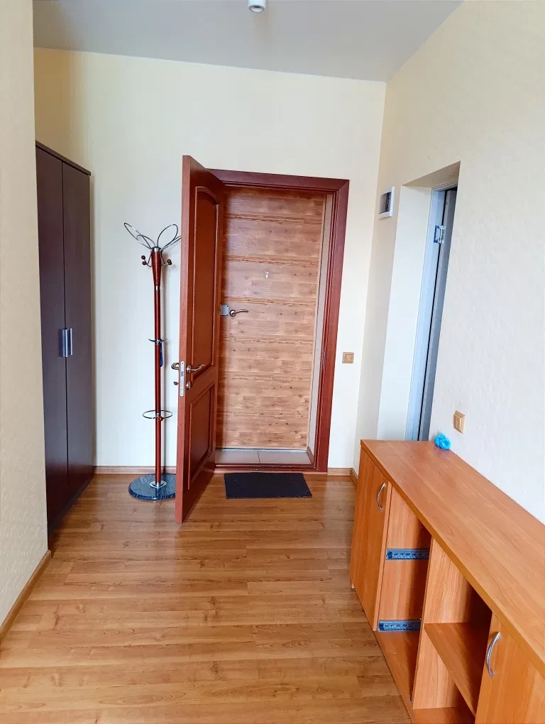 4-кімнатна квартира, Кам’янське: 2 входи, 2 кухні - фото 1