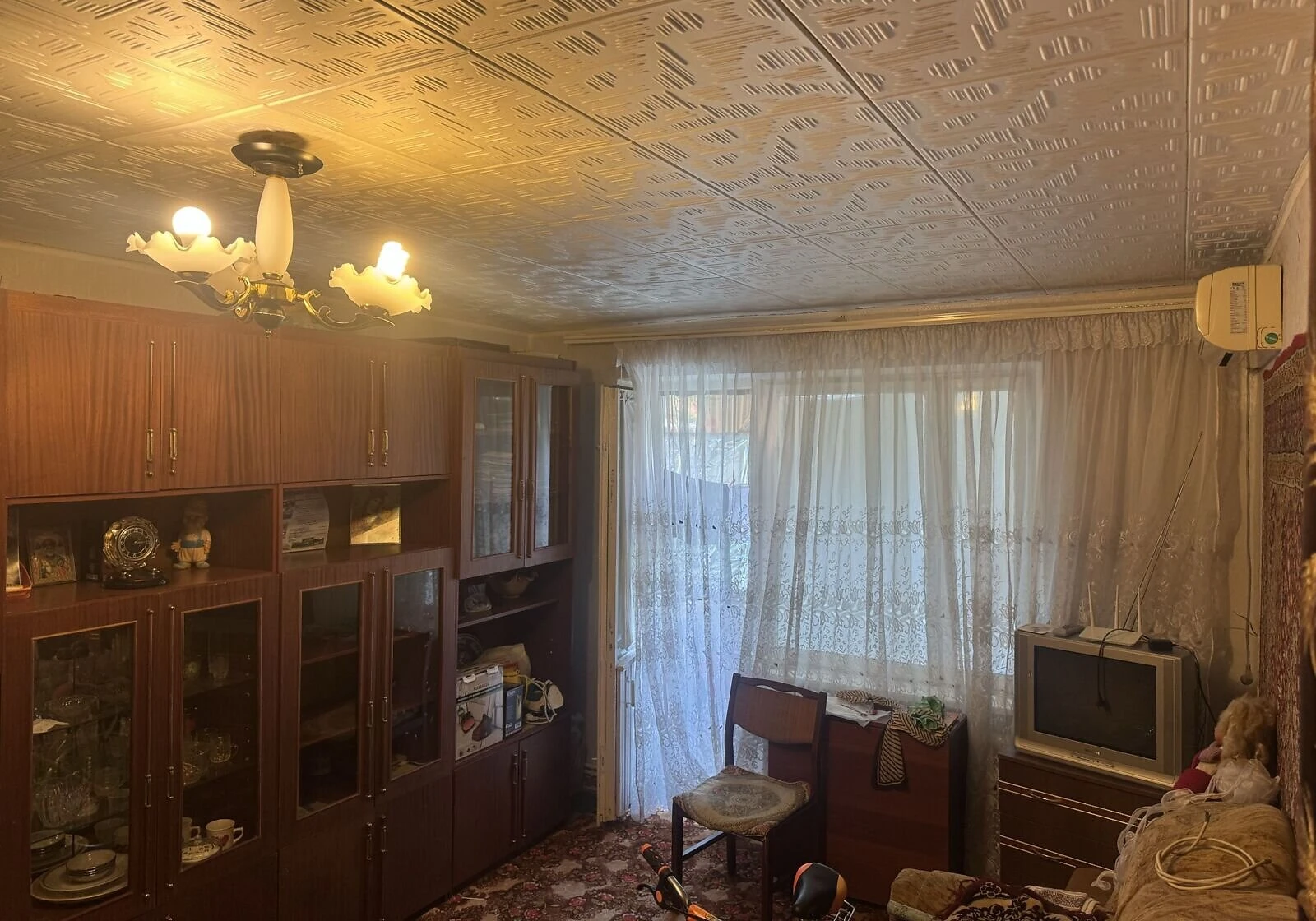 3-кімнатна квартира, Покров: останній поверх, газове опалення