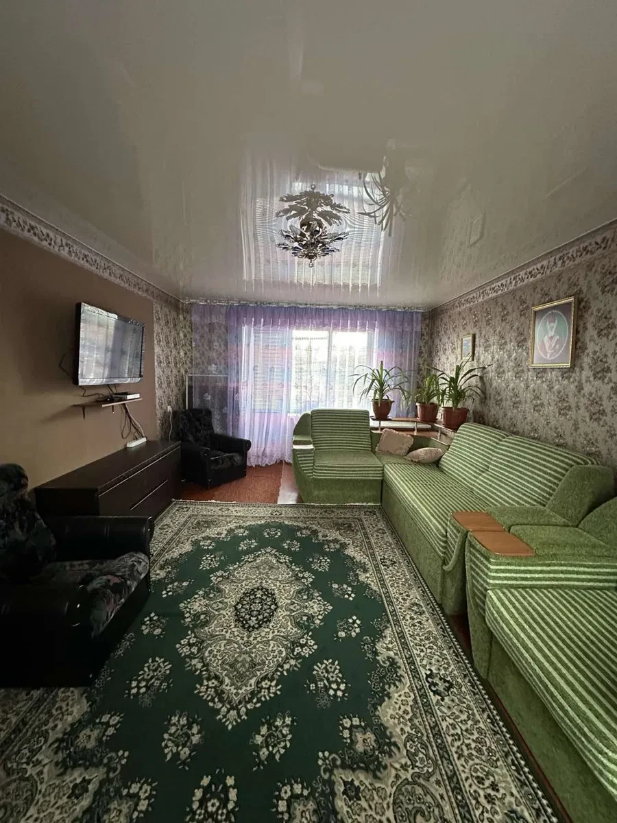 4-комнатная квартира, Люцерна: 10 км от Запорожья, гараж - фото 1