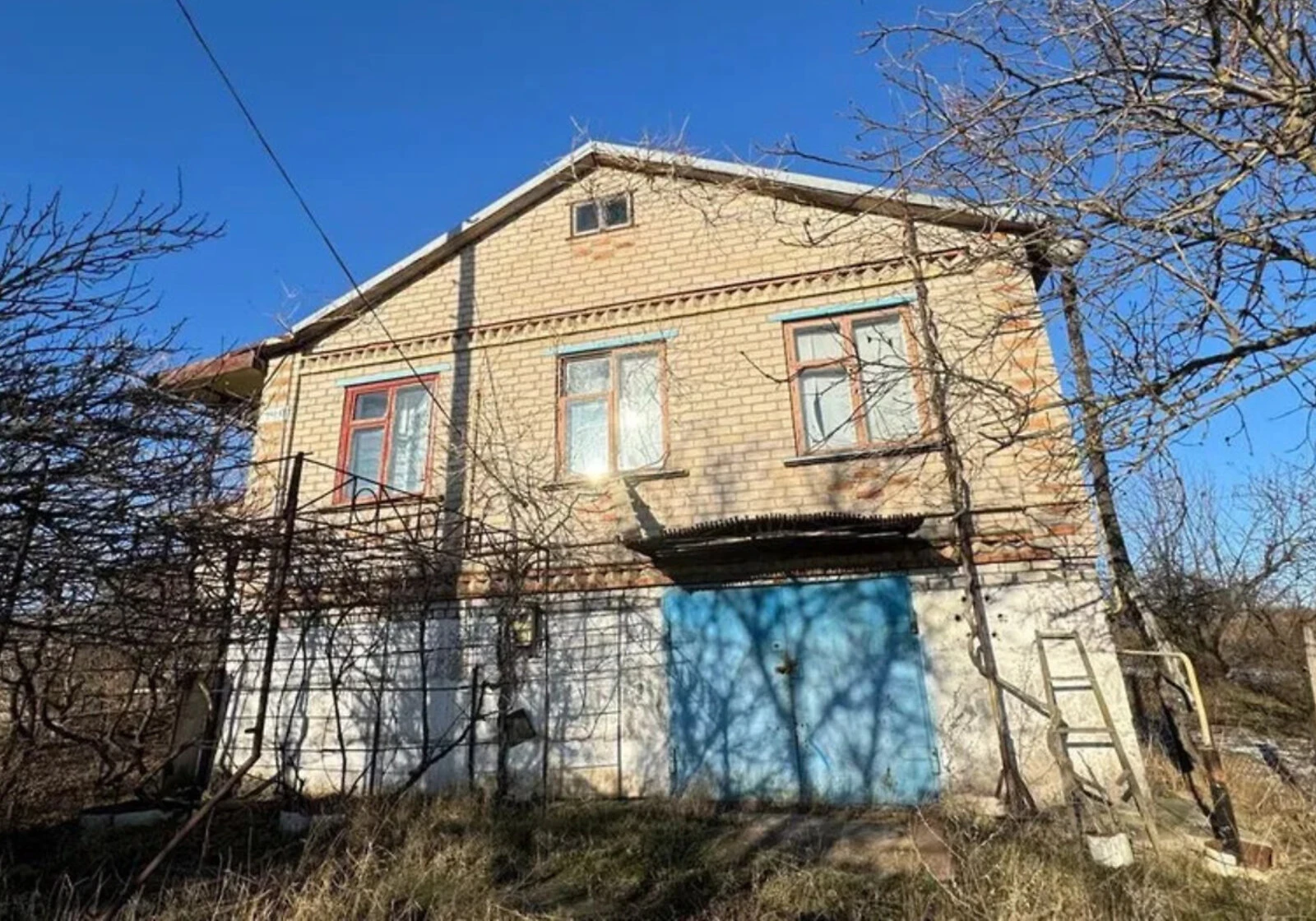 Будинок, Тернуватка: гараж у цоколі, цегляні стіни - фото 1