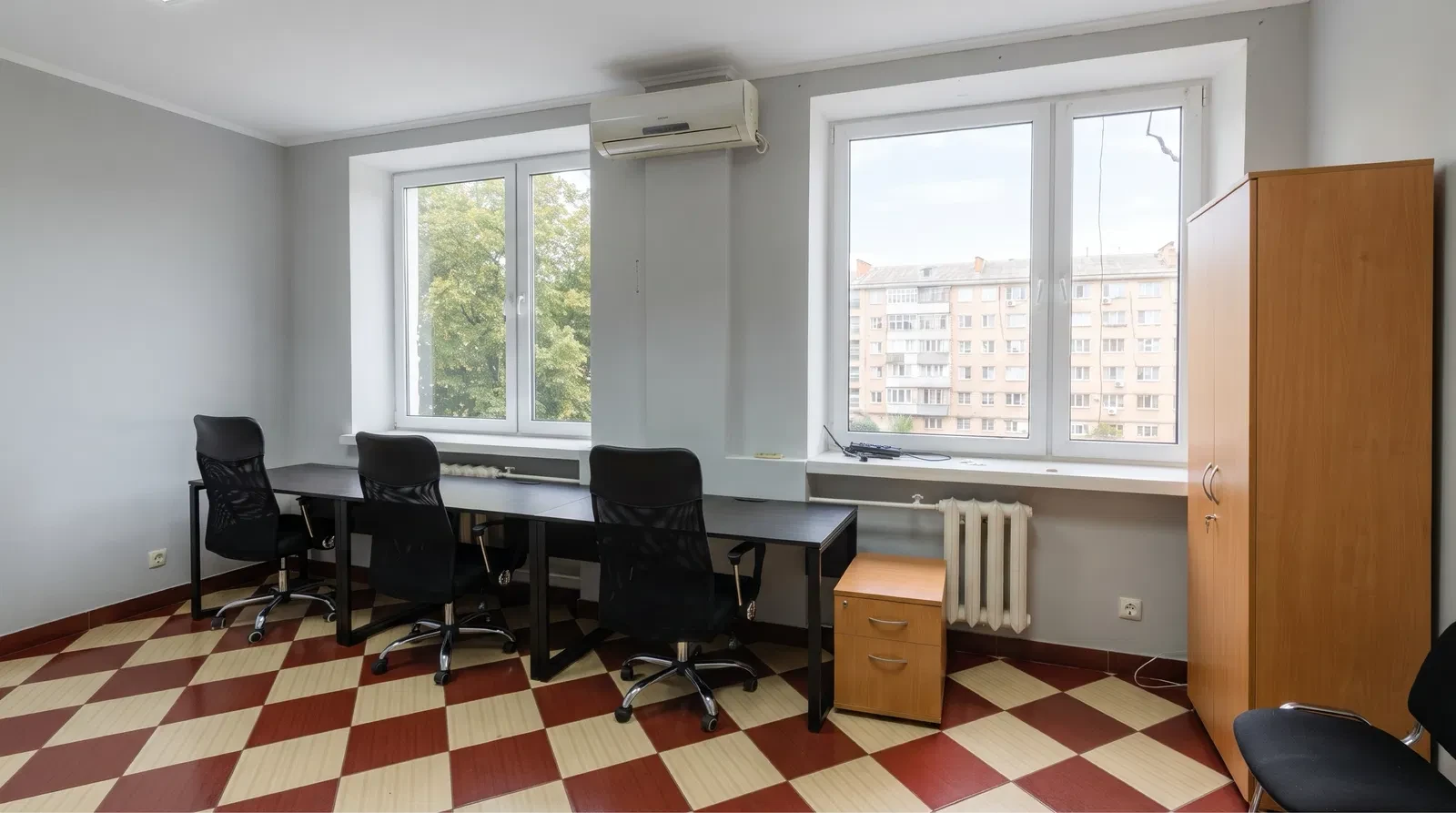 Офіс, Луцьк: доступ до води, для студії чи перукарні - фото 3