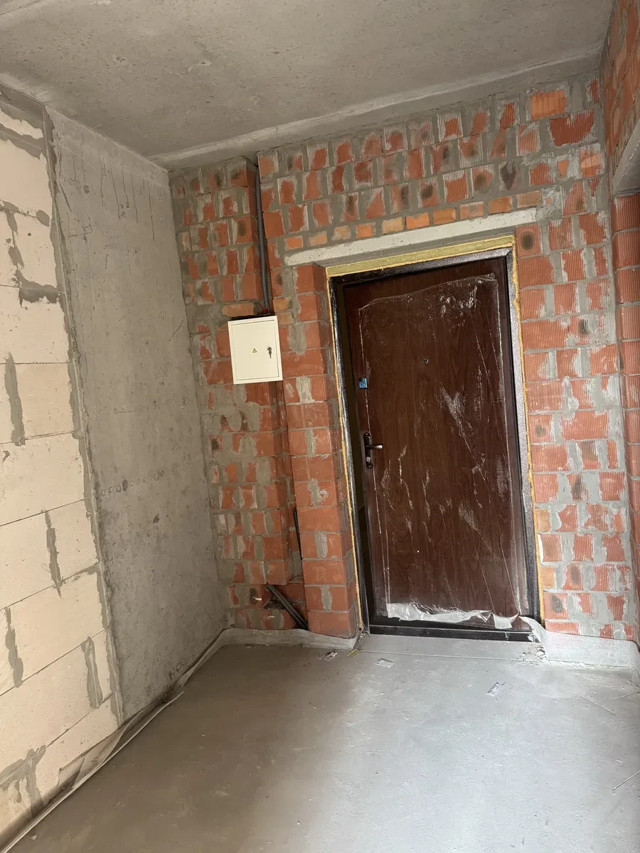 1-кімнатна квартира у ЖК Кришталеві Джерала: після будівельників - фото 2