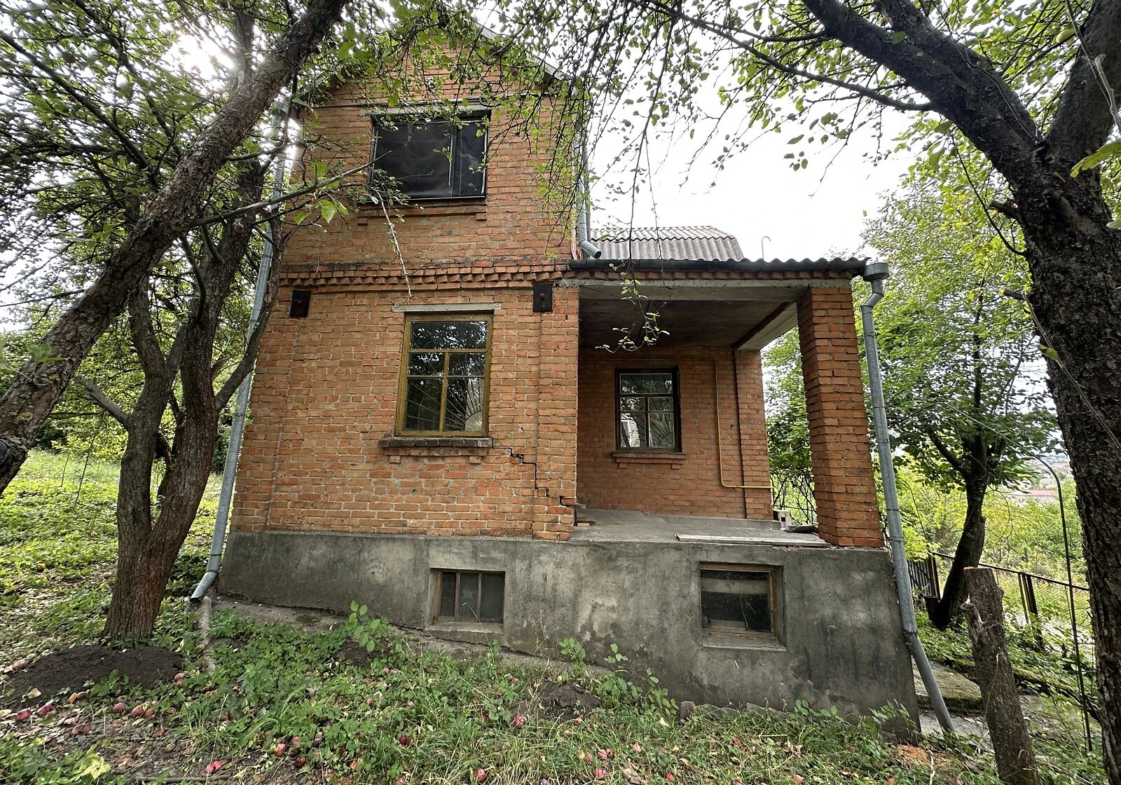 Будинок у масиві Автомобіліст: веранда, криниця, 5 соток - фото 3