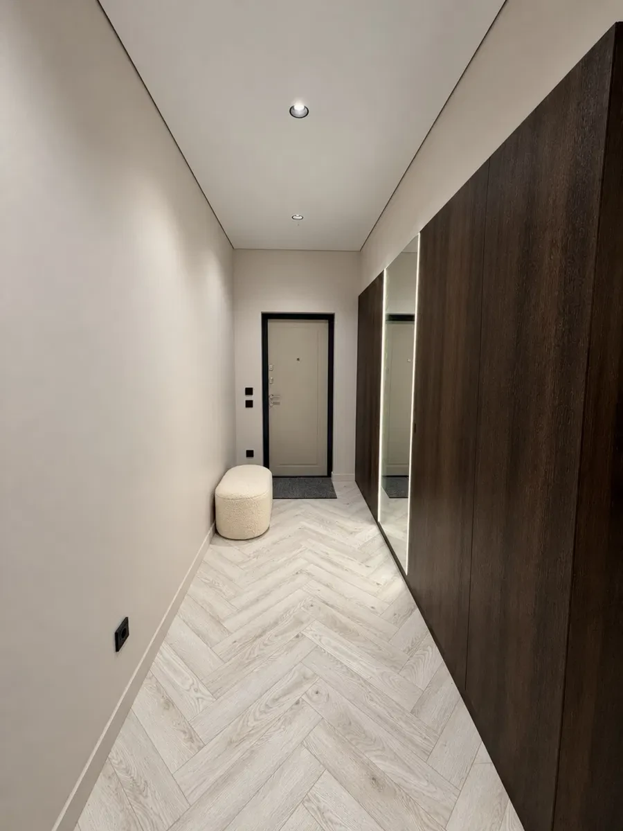 2-комнатная квартира, Черновцы: дизайнерский ремонт, кухня 25 м² - фото 2