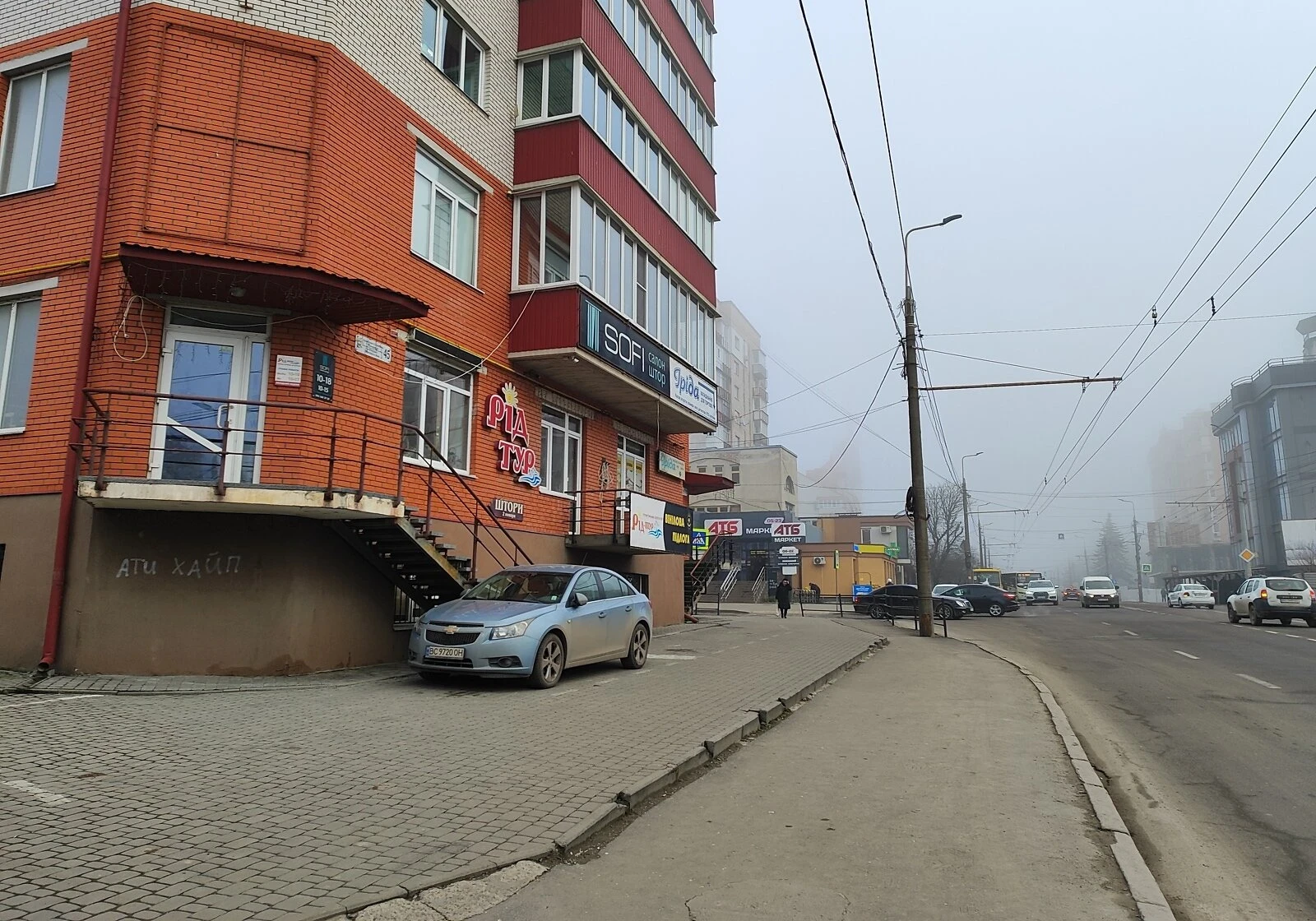 Офіс, Східний: фасадне приміщення, кабінетне планування - фото 1
