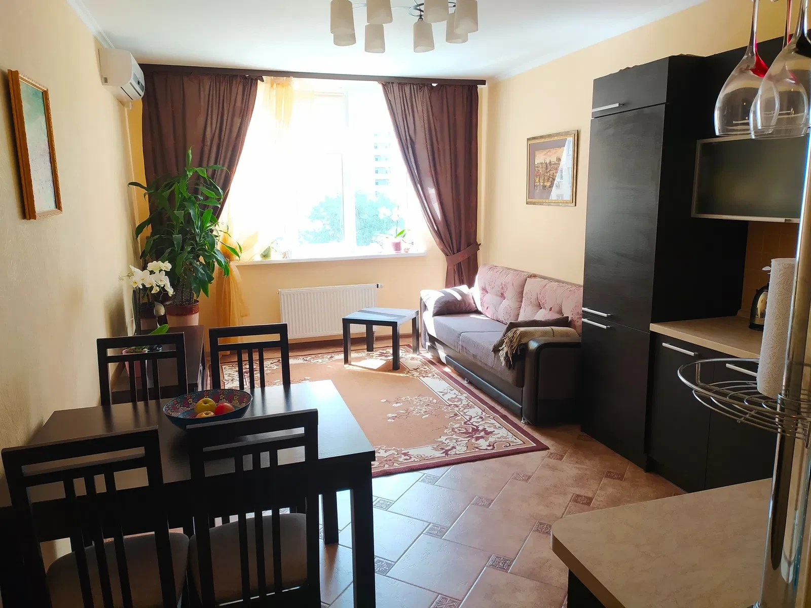 1-кімнатна квартира у ЖК 4 Сезони: генератор, паркінг, метро 3 хв