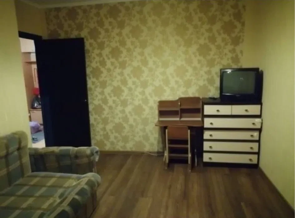 3-кімнатна квартира, Дарницький: бомбосховище, метро за 15 хв пішки, фото 4