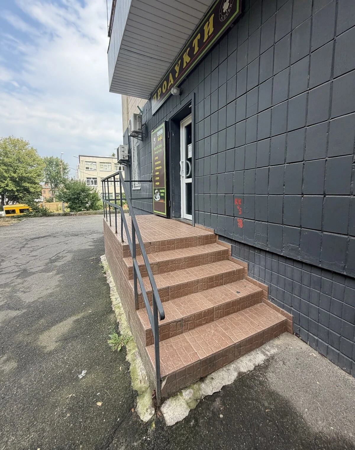 Комерційне приміщення, Виноградар: у житловому будинку, торг можливий - фото 4