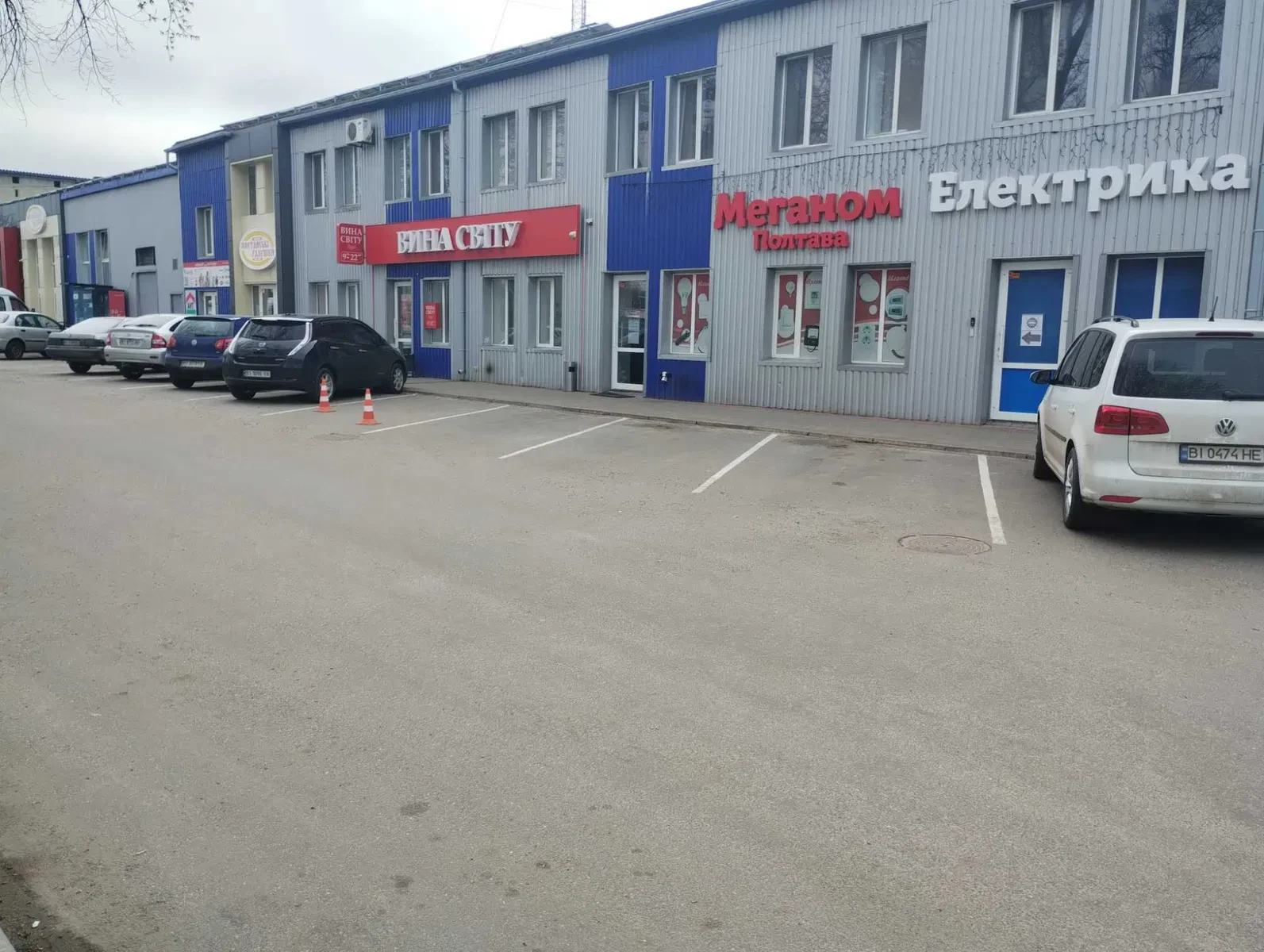 Торгове приміщення, Полтава: фасадне, цілодобове паркування - фото 3