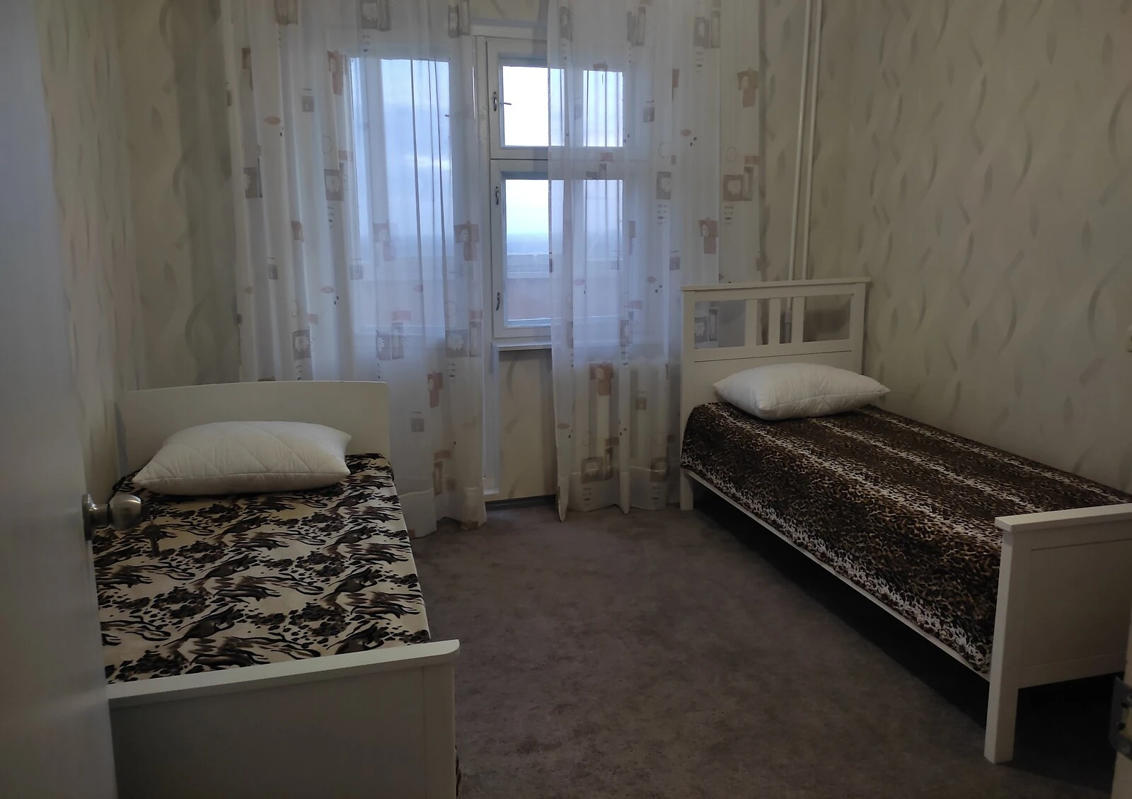 2-кімнатна квартира, Осокорки: можна з малими дітьми, інтернет без світла - фото 2