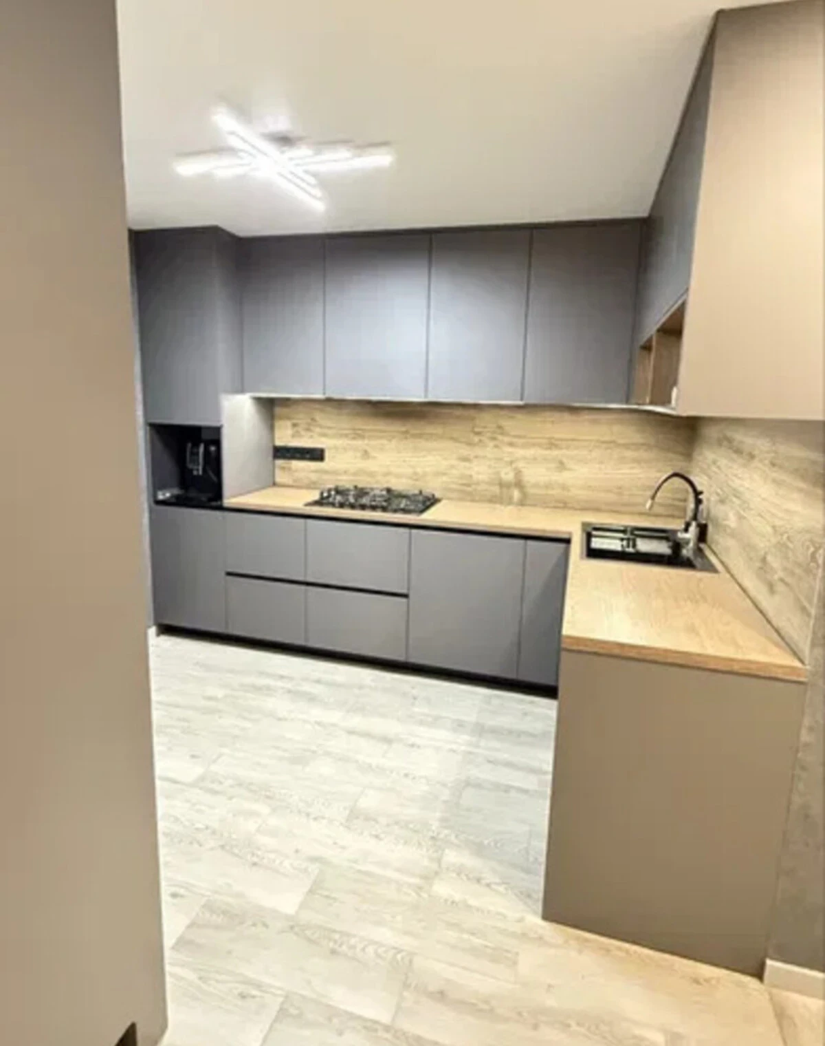 2-комнатная квартира, Центр: кухня-студия, подогрев пола, фото 4
