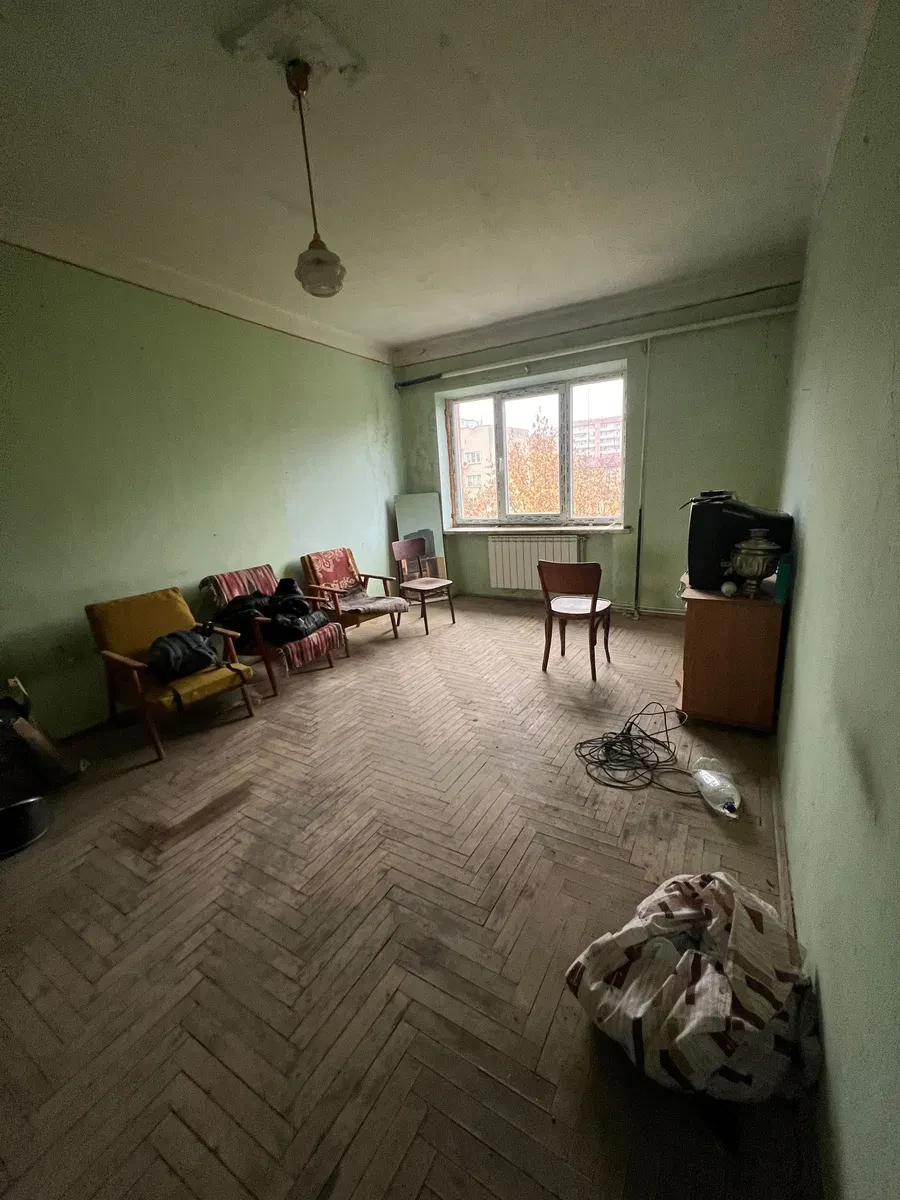 3-кімнатна квартира, Ужгород: навпроти Дастора, автономне опалення, фото 3
