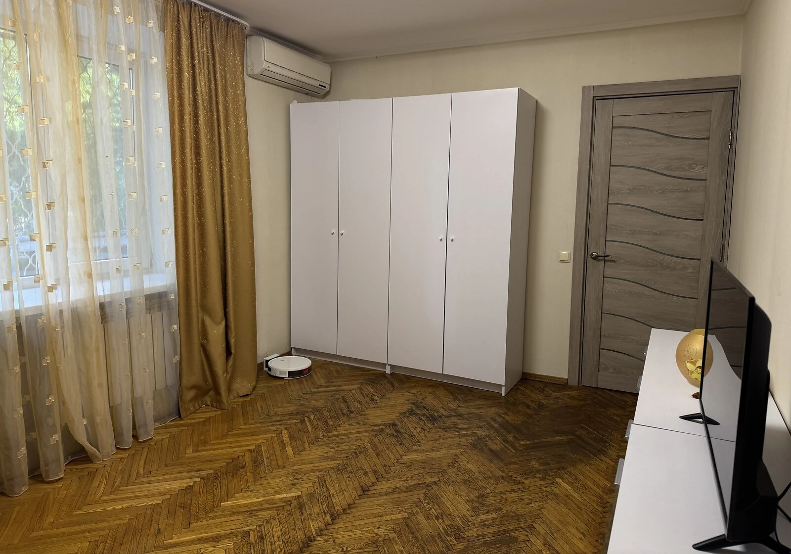 2-кімнатна квартира, Печерськ: тепло без світла, косметичний ремонт, фото 5