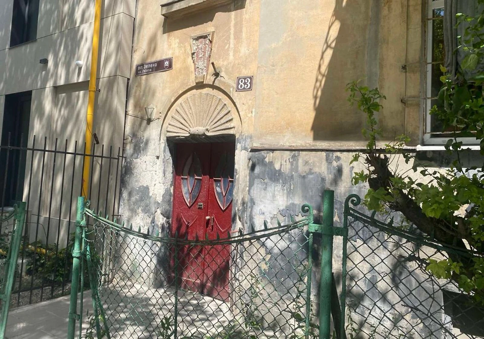 1-кімнатна квартира, Личаківський: торг, стелі 3.5 м - фото 2