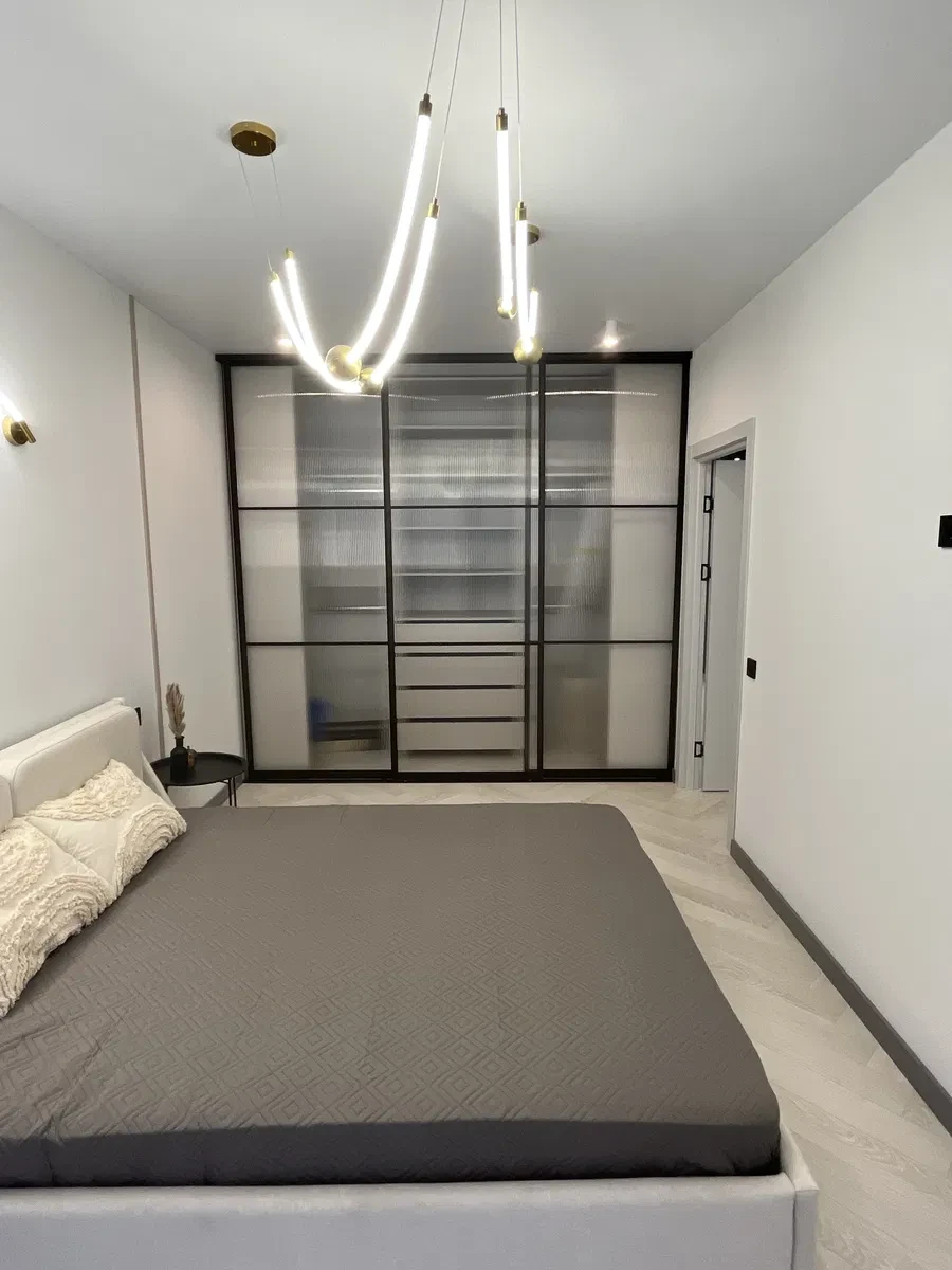 1-комнатная квартира в ЖК Parus city: авторский ремонт, кухня 25 м² - фото 2