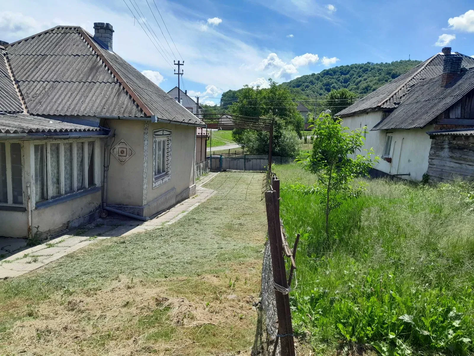 Будинок, Лопушанка: господарські будівлі, до міста 8 км - фото 2