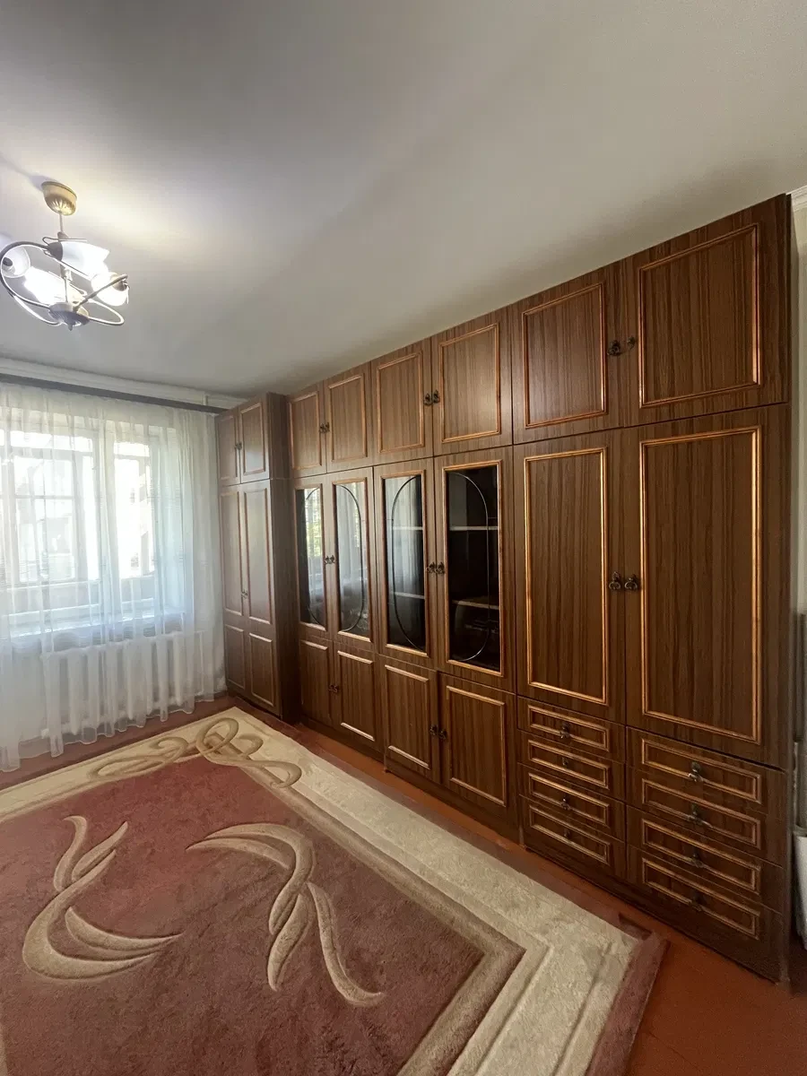 1-кімнатна квартира, Луцьк: житловий стан, меблі та техніка - фото 5