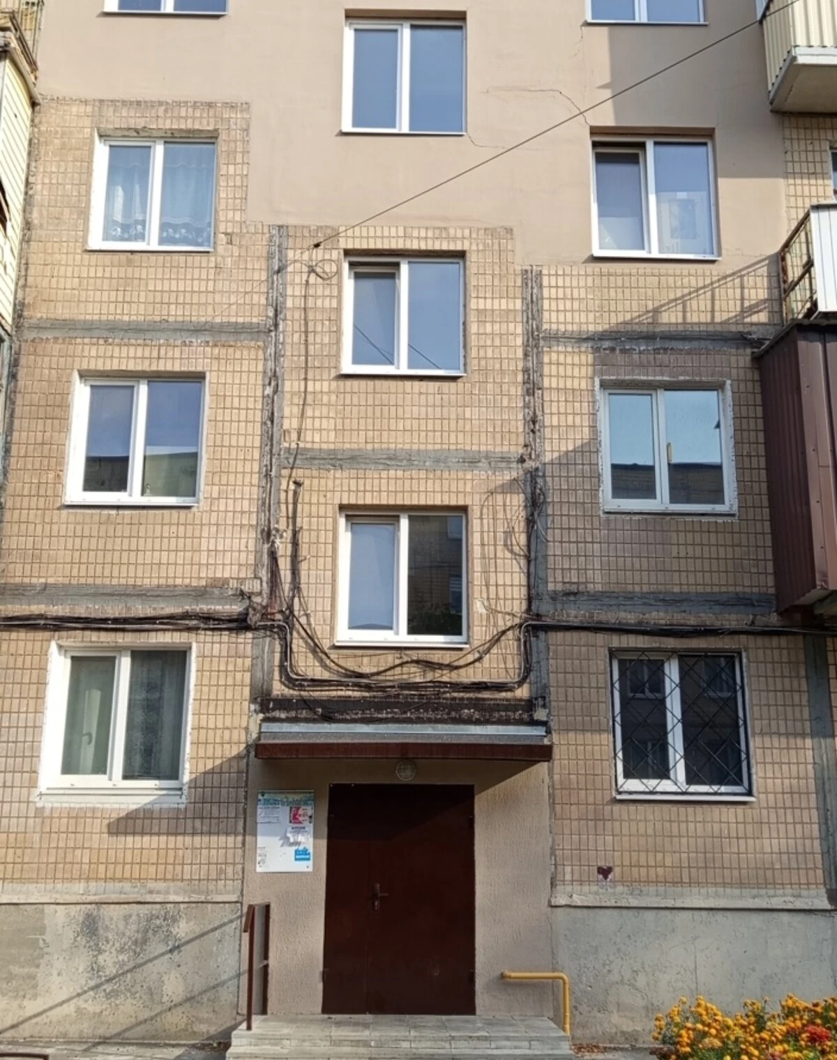 3-кімнатна квартира, Нові Дома: під єВідновлення, потребує ремонту - фото 1